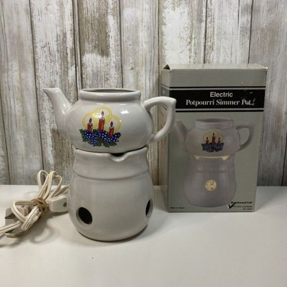 Other - Vintage Electric White Stoneware Christmas POTPOURRI SIMMER POT Beachwood Ltd